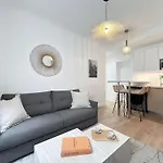 Brand New Flat Near Eiffel Tower
